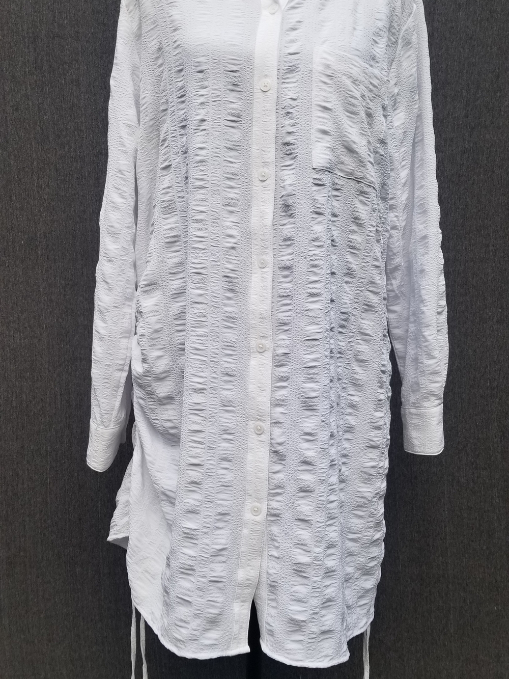 Time and Tru White Textured Button-Down Long Tunic Beach -116